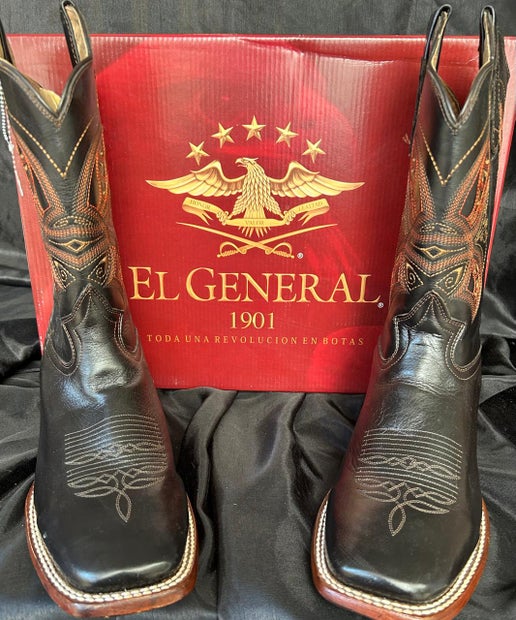 Angled leather Boot